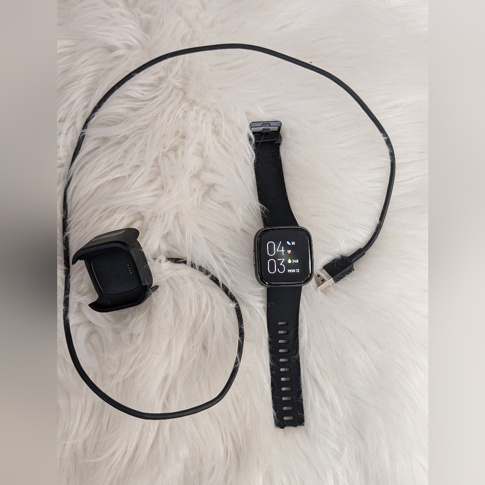 Fitbit Versa 2 Black Band With Charger